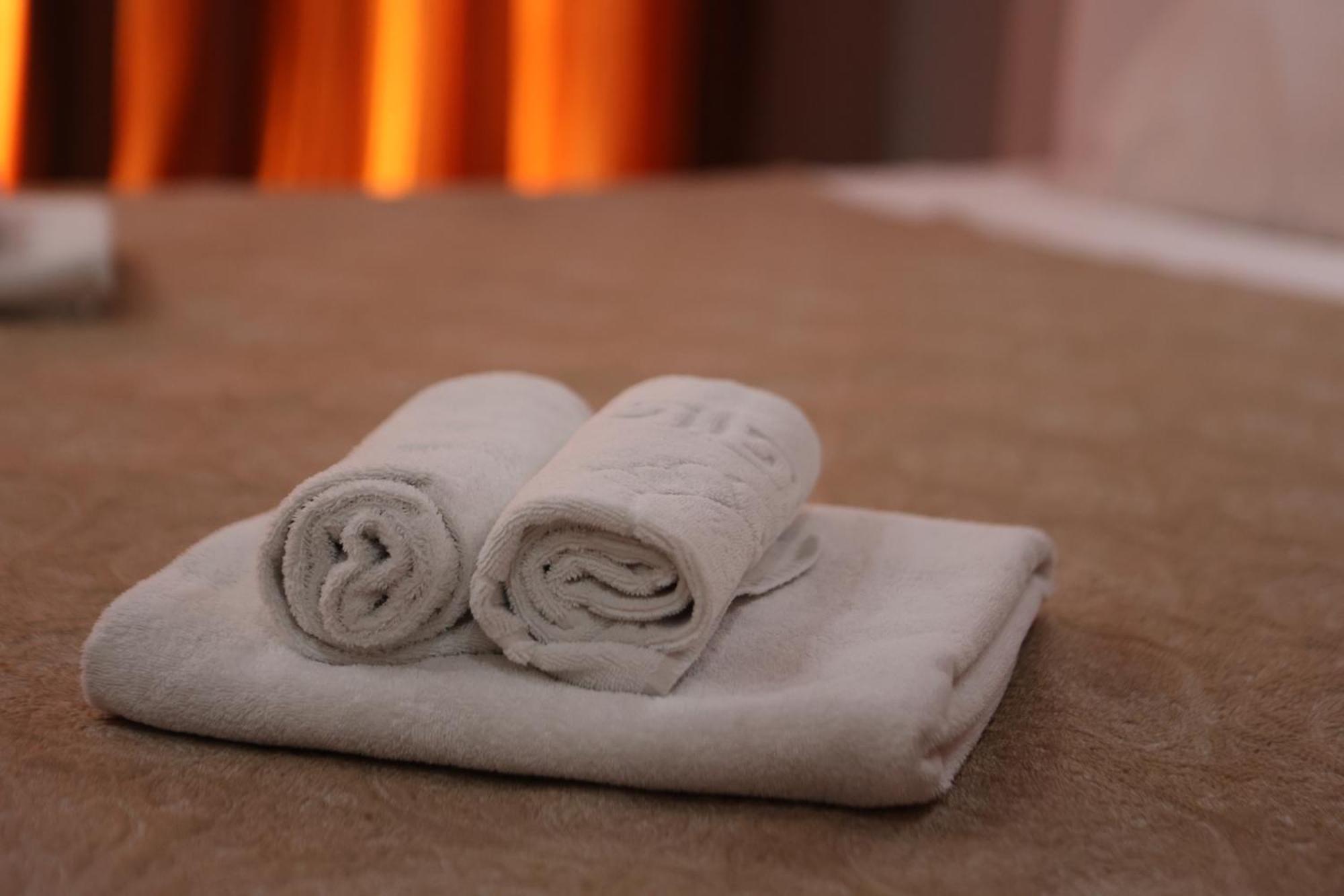 Dream Tower Hotel Batumi Ngoại thất bức ảnh