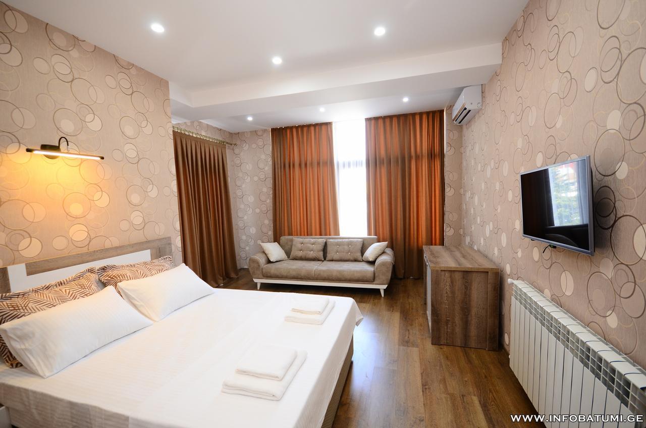 Dream Tower Hotel Batumi Ngoại thất bức ảnh