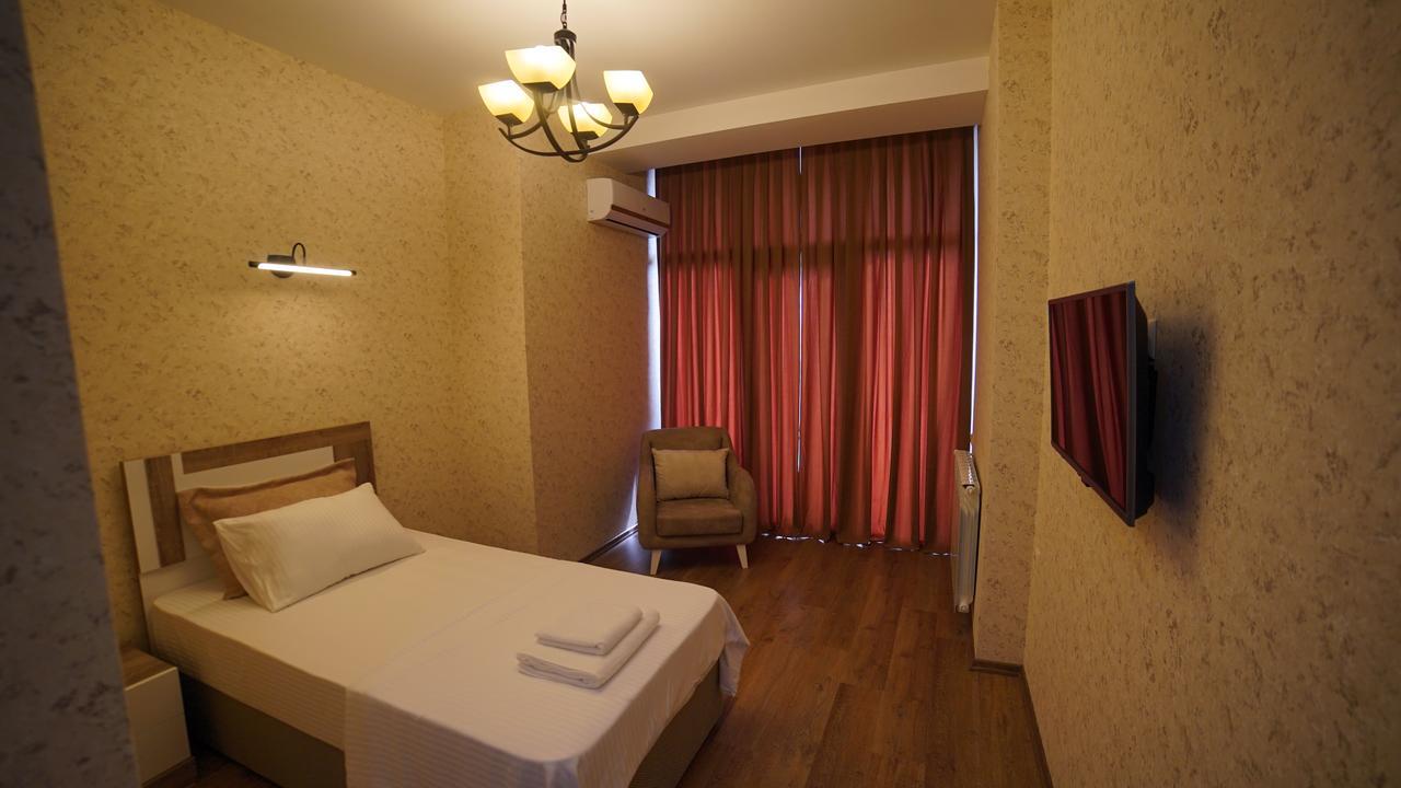Dream Tower Hotel Batumi Ngoại thất bức ảnh
