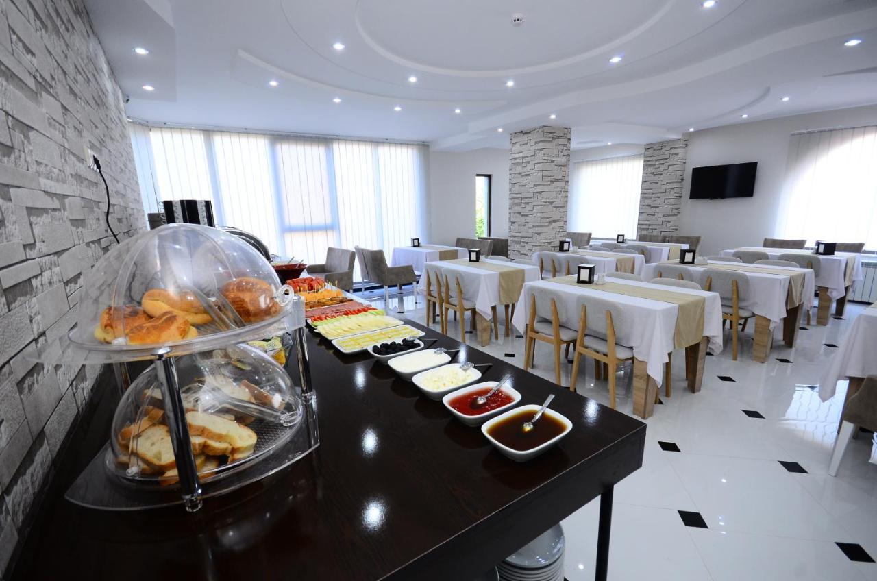 Dream Tower Hotel Batumi Ngoại thất bức ảnh